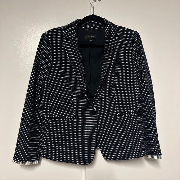 Ann Taylor Geo Check Pattern Ruffle Cuffed One Button Size 6 - Picture 2 of 9